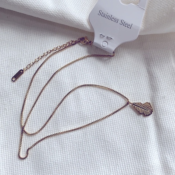 Leaf necklace. Symbol of peace and charm. - Picture 2 of 7